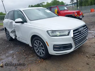 2019 Audi Q7 Premium Plus z VIN WA1LAAF71KD031123, wystawiony jako IAAI lot #41953574 z przebiegiem 48 999 mil mil oraz . Historia ofert i sprzedaży dostępna na DreamBid. Obrazek 1.