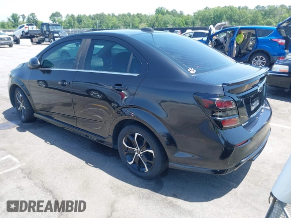 2019 Chevrolet Sonic LT z VIN 1G1JD5SBXK4148018, wystawiony jako IAAI lot #42258275 z przebiegiem 114 348 mil mil oraz . Historia ofert i sprzedaży dostępna na DreamBid. Obrazek 3.
