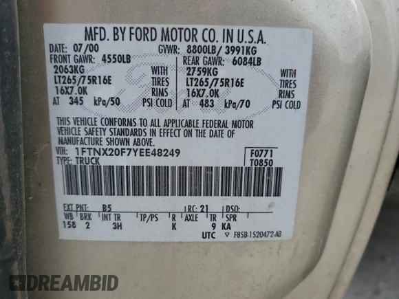 2000 Ford F-250 XL z VIN 1FTNX20F7YEE48249, wystawiony jako Copart lot #49073254 z przebiegiem 162 954 mil mil oraz Czysty tytuł • Clean title. Historia ofert i sprzedaży dostępna na DreamBid. Obrazek 12.