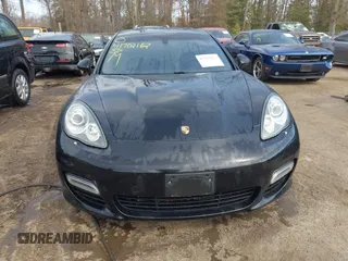 2010 Porsche Panamera Turbo z VIN WP0AC2A7XAL091443, wystawiony jako IAAI lot #41702162 z przebiegiem 124 151 mil mil oraz . Historia ofert i sprzedaży dostępna na DreamBid. Obrazek 13.