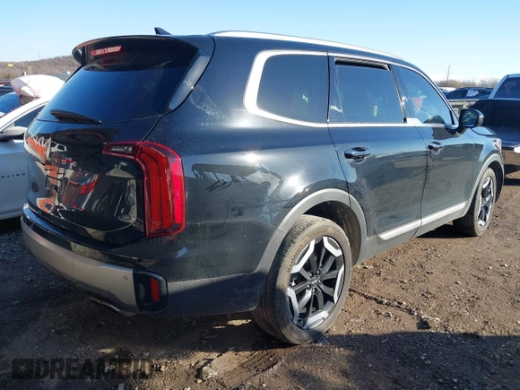 2023 Kia Telluride S with VIN 5XYP64GC0PG399839, listed as a IAAI auction lot 41078811 with 41,993 mi miles and . Bid and sale history available at DreamBid. Image 4.