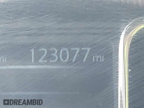 2017 Nissan Titan SV z VIN 1N6AA1E55HN551578, wystawiony jako IAAI lot #42392063 z przebiegiem 123 077 mil mil oraz . Historia ofert i sprzedaży dostępna na DreamBid. Obrazek 16.