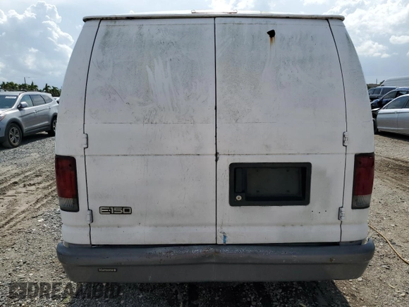 2003 Ford Econoline Cargo with VIN 1FTRE14213HB55527, listed as a Copart auction lot 86526164 with 187,256 mi miles and Non Repairable. Bid and sale history available at carsss.com. Image 6.