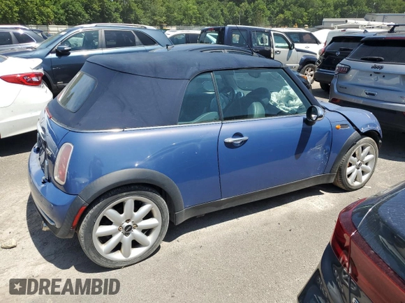 2005 MINI Convertible z VIN WMWRF33435TF60350, wystawiony jako Copart lot #50545005 z przebiegiem 91 078 mil mil oraz Szkoda całkowita • Salvage title. Historia ofert i sprzedaży dostępna na DreamBid. Obrazek 3.