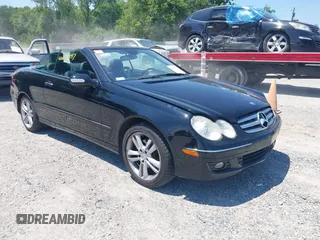 2006 Mercedes-Benz CLK 350 z VIN WDBTK56H46F191847, wystawiony jako IAAI lot #42675347 z przebiegiem 106 806 mil mil oraz . Historia ofert i sprzedaży dostępna na DreamBid. Obrazek 1.