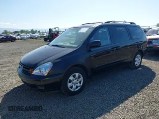 2010 Kia Sedona LX with VIN KNDMG4C34A6353639, listed as a IAAI auction lot 42200137 with 220,097 mi miles and . Bid and sale history available at carsss.com. Image 2.