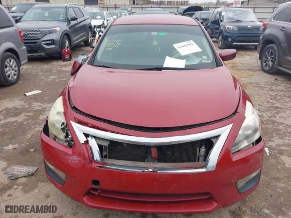 2013 Nissan Altima 2.5 S with VIN 1N4AL3AP5DC249168, listed as a IAAI auction lot 41442991 with 144,013 mi miles. Bid and sale history available at carsss.com. Image 11.