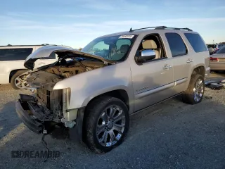 2008 Chevrolet Tahoe 2LT z VIN 1GNFC130X8J206913, wystawiony jako Copart lot #79490574 z przebiegiem 201 067 mil mil oraz Szkoda całkowita • Salvage title. Historia ofert i sprzedaży dostępna na DreamBid. Obrazek 1.