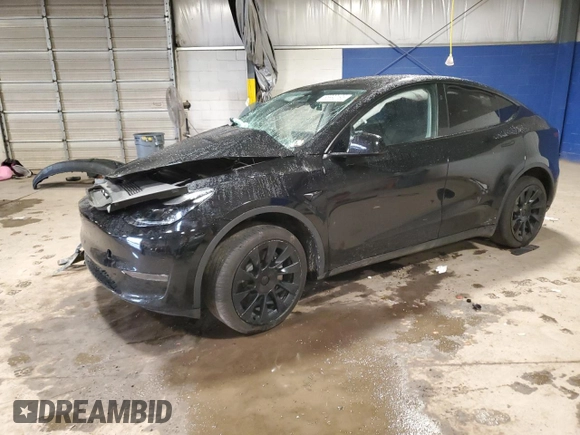 2024 Tesla Model Y с VIN 7SAYGDED0RF084081, выставлен на аукционе Copart как лот 55992195 с пробегом 43 871 миль миль и Списание • Salvage title. История ставок и продаж доступна на DreamBid. Изображение 1.