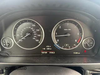 2015 BMW X5 xDrive35d z VIN 5UXKS4C59F0N09643, wystawiony jako Copart lot #57842735 z przebiegiem 122 129 mil mil oraz Tytuł czysty. Historia ofert i sprzedaży dostępna na DreamBid. Obrazek 8.