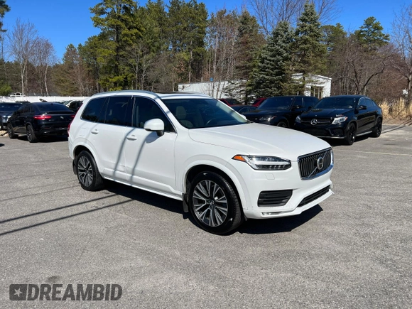 2020 Volvo XC90 Momentum with VIN YV4102CK5L1601980, listed as a Copart auction lot 53400515 with 124,714 mi miles and Clean Title. Bid and sale history available at carsss.com. Image 1.