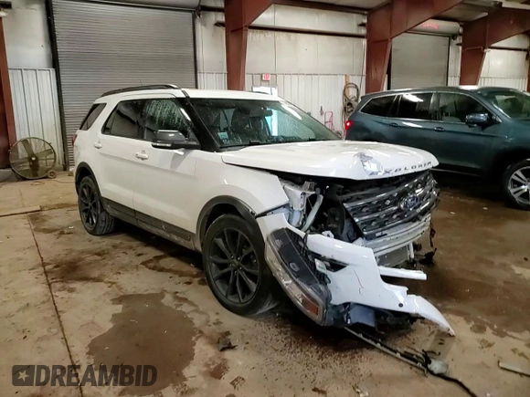 2018 Ford Explorer XLT z VIN 1FM5K8D85JGA53554, wystawiony jako Copart lot #58301995 z przebiegiem 144 621 mil mil oraz Szkoda całkowita • Salvage title. Historia ofert i sprzedaży dostępna na DreamBid. Obrazek 14.