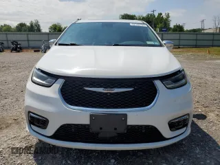 2022 Chrysler Pacifica Hybrid Limited with VIN 2C4RC1S72NR180156, listed as a Copart auction lot 62742765 with 71,935 mi miles and Salvage title. Bid and sale history available at DreamBid. Image 5.
