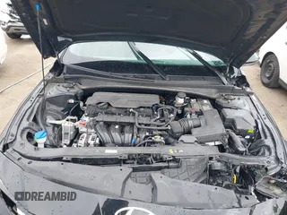 2024 Hyundai Elantra SEL z VIN KMHLM4DG8RU690033, wystawiony jako IAAI lot #42211444 z przebiegiem 19 708 mil mil oraz . Historia ofert i sprzedaży dostępna na DreamBid. Obrazek 10.