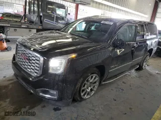 2018 GMC Yukon XL Denali with VIN 1GKS2HKJ0JR146438, listed as a Copart auction lot 45221405 with 67,144 mi miles and Salvage Title. Bid and sale history available at carsss.com. Image 1.