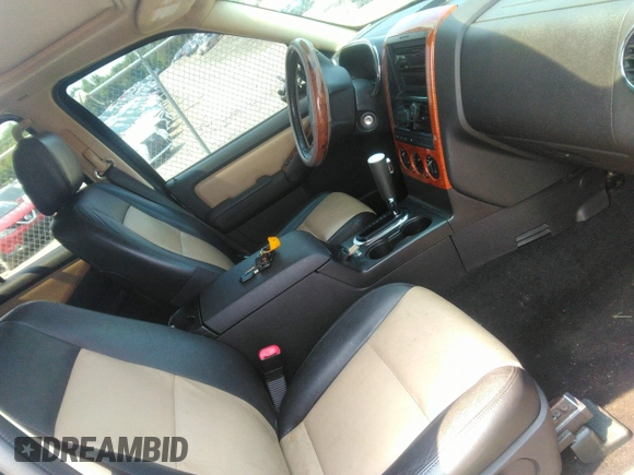 2008 Ford Explorer Eddie Bauer с VIN 1FMEU64E48UA65324, выставлен на аукционе IAAI как лот 42395213 с пробегом 160 991 миль миль и . История ставок и продаж доступна на DreamBid. Изображение 5.
