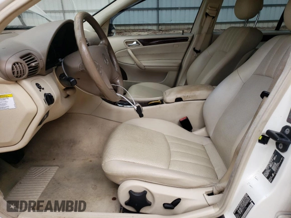 2005 Mercedes-Benz C 240 z VIN WDBRH61J45F597196, wystawiony jako Copart lot #74594094 z przebiegiem 153 537 mil mil oraz Szkoda całkowita • Salvage title. Historia ofert i sprzedaży dostępna na DreamBid. Obrazek 7.