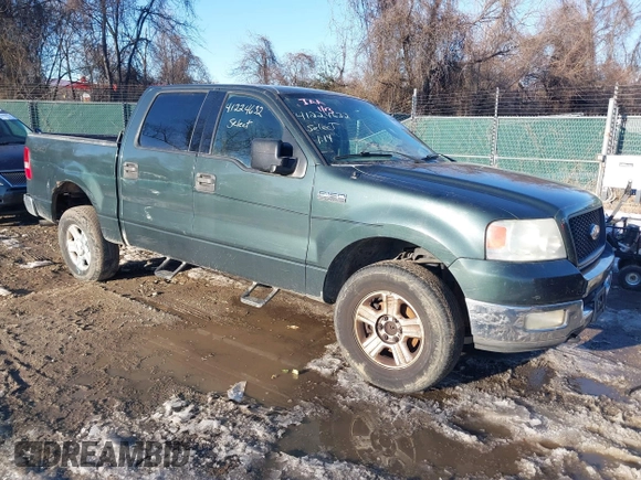 2004 Ford F-150 XLT with VIN 1FTPW14584KC75683, listed as a IAAI auction lot 41224632 with 349,638 mi miles. Bid and sale history available at carsss.com. Image 1.