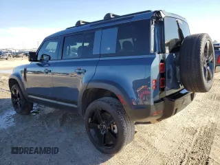 2023 Land Rover Defender S z VIN SALEJ7EX6P2159856, wystawiony jako Copart lot #43543255 z przebiegiem 20 281 mil mil oraz Szkoda całkowita • Salvage title. Historia ofert i sprzedaży dostępna na DreamBid. Obrazek 2.