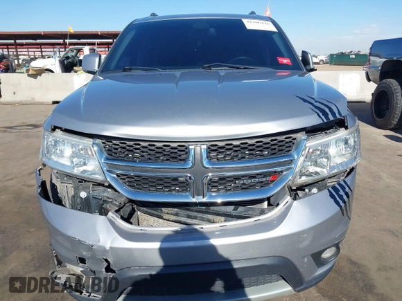 2019 Dodge Journey SE with VIN 3C4PDCBG0KT701223, listed as a IAAI auction lot 41286446 with 71,572 mi miles and . Bid and sale history available at DreamBid. Image 6.