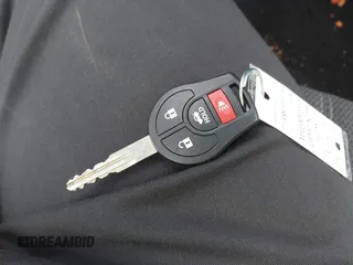 2016 Nissan Sentra SR z VIN 3N1AB7AP9GY273590, wystawiony jako IAAI lot #42118812 z przebiegiem 104 388 mil mil oraz . Historia ofert i sprzedaży dostępna na DreamBid. Obrazek 11.