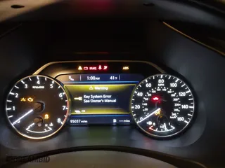 2017 Nissan Murano SL with VIN 5N1AZ2MH2HN180971, listed as a IAAI auction lot 41545819 with 95,037 mi miles. Bid and sale history available at carsss.com. Image 7.