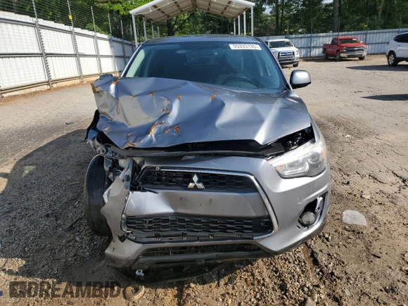 2015 Mitsubishi Outlander ES z VIN 4A4AP3AUXFE054428, wystawiony jako Copart lot #55333135 z przebiegiem 167 823 mil mil oraz Szkoda całkowita • Salvage title. Historia ofert i sprzedaży dostępna na DreamBid. Obrazek 5.