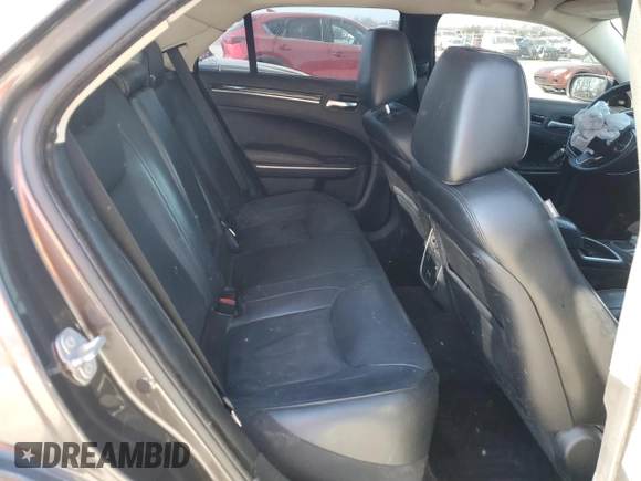 2019 Chrysler 300 Limited with VIN 2C3CCAEG9KH536562, listed as a Copart auction lot 88647425 with 147,488 mi miles and Salvage Title. Bid and sale history available at DreamBid. Image 11.