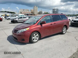 2017 Toyota Sienna LE Auto Access Seat with VIN 5TDKZ3DC1HS890926, listed as a Copart auction lot 58005395 with 85,508 mi miles and Salvage title. Bid and sale history available at DreamBid. Image 1.