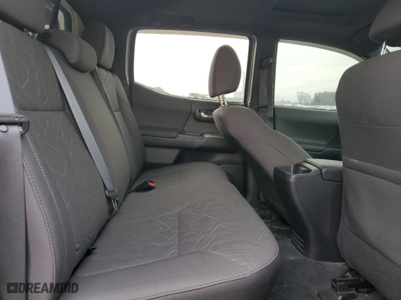 2016 Toyota Tacoma SR5 with VIN 3TMBZ5DN0GM004591, listed as a Copart auction lot 86725834 with 92,378 mi miles and Salvage Title. Bid and sale history available at carsss.com. Image 10.