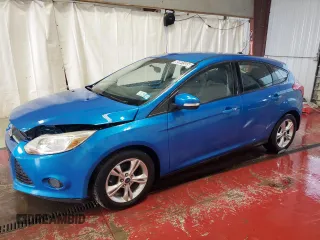 2014 Ford Focus SE z VIN 1FADP3K27EL193627, wystawiony jako Copart lot #55591555 z przebiegiem 81 414 mil mil oraz Czysty tytuł • Clean title. Historia ofert i sprzedaży dostępna na DreamBid. Obrazek 1.