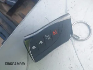 2022 Lexus UX 200 с VIN JTHP3JBHXN2052048, выставлен на аукционе IAAI как лот 42290095 с пробегом 13 938 миль миль и . История ставок и продаж доступна на DreamBid. Изображение 11.