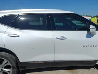 2022 Chevrolet Blazer Premier with VIN 3GNKBFRS8NS159382, listed as a IAAI auction lot 42031038 with 65,055 mi miles and . Bid and sale history available at DreamBid. Image 13.