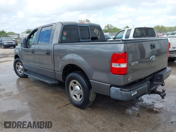 2008 Ford F-150 XL with VIN 1FTRW12W18FA67373, listed as a IAAI auction lot 41693401 with 198,864 mi miles. Bid and sale history available at carsss.com. Image 3.