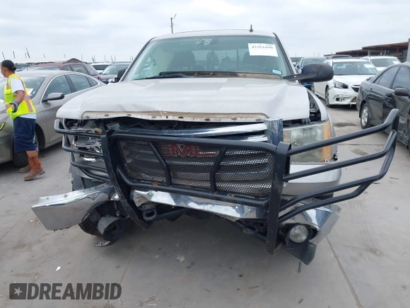 2008 GMC Sierra 1500 SLE1 с VIN 2GTEK13J081272039, выставлен на аукционе IAAI как лот 42261690 с пробегом 210 615 миль миль и . История ставок и продаж доступна на DreamBid. Изображение 12.
