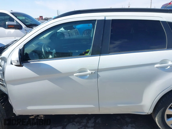 2015 Mitsubishi Outlander Sport 2.4 GT with VIN 4A4AP4AW5FE024826, listed as a IAAI auction lot 41307449 with 1 mi miles. Bid and sale history available at carsss.com. Image 13.