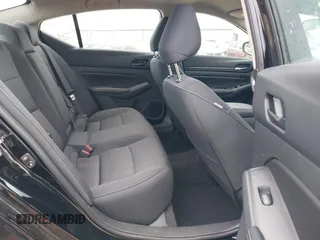 2025 Nissan Altima SV with VIN 1N4BL4DW1SN348584, listed as a IAAI auction lot 42153182 with 9,047 mi miles and . Bid and sale history available at DreamBid. Image 8.