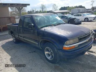 2001 Chevrolet S-10 LS with VIN 1GCCS19W018121862, listed as a IAAI auction lot 41932847 with 83,728 mi miles and . Bid and sale history available at DreamBid. Image 1.