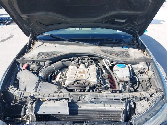 2016 Audi A6 3.0T Premium Plus with VIN WAUFGAFC0GN093898, listed as a IAAI auction lot 41844371 with 71,189 mi miles. Bid and sale history available at carsss.com. Image 10.