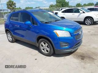 2015 Chevrolet Trax LT with VIN KL7CJLSB0FB118005, listed as a IAAI auction lot 42061422 with 106,873 mi miles. Bid and sale history available at carsss.com. Image 1.