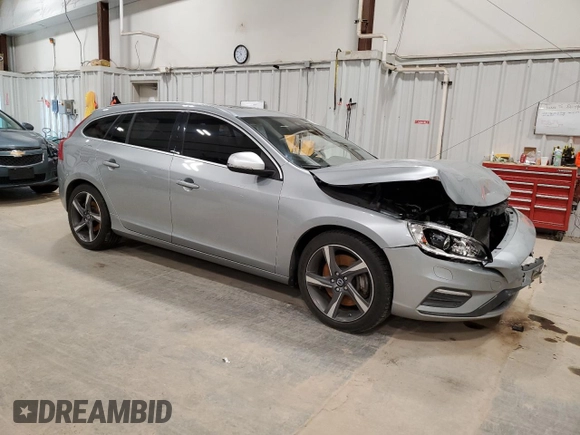 2015 Volvo V60 with VIN YV1902SG5F1210166, listed as a Copart auction lot 52084915 with 106,808 mi miles and Clean title. Bid and sale history available at DreamBid. Image 4.
