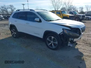 2019 Jeep Cherokee Limited z VIN 1C4PJLDN5KD119452, wystawiony jako IAAI lot #41023644 z przebiegiem 66 859 mil mil oraz . Historia ofert i sprzedaży dostępna na DreamBid. Obrazek 1.