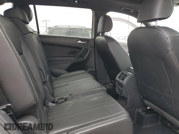 2022 Volkswagen Tiguan SE R-Line Black with VIN 3VVCB7AXXNM109437, listed as a Copart auction lot 59607495 with 30,985 mi miles and Salvage title. Bid and sale history available at DreamBid. Image 11.