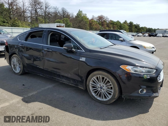2016 Ford Fusion SE with VIN 3FA6P0HDXGR363287, listed as a Copart auction lot 71837404 with 70,135 mi miles and Non repairable. Bid and sale history available at DreamBid. Image 4.