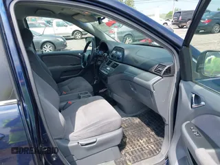 2006 Honda Odyssey EX with VIN 5FNRL384X6B054181, listed as a IAAI auction lot 42107212 with 183,134 mi miles and . Bid and sale history available at DreamBid. Image 5.