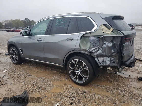 2024 BMW X5 sDrive40i z VIN 5UX13EU09R9S65574, wystawiony jako Copart lot #50068745 z przebiegiem 27 083 mil mil oraz Szkoda całkowita • Salvage title. Historia ofert i sprzedaży dostępna na DreamBid. Obrazek 2.