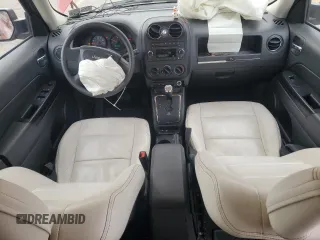 2009 Jeep Patriot Sport z VIN 1J4FT28A39D154793, wystawiony jako Copart lot #89262055 z przebiegiem 92 352 mil mil oraz Szkoda całkowita • Salvage title. Historia ofert i sprzedaży dostępna na DreamBid. Obrazek 8.