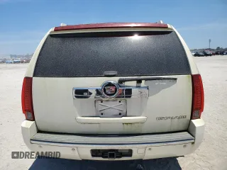 2007 Cadillac Escalade z VIN 1GYEC63897R422544, wystawiony jako Copart lot #58004195 z przebiegiem 109 346 mil mil oraz Tytuł czysty. Historia ofert i sprzedaży dostępna na DreamBid. Obrazek 6.