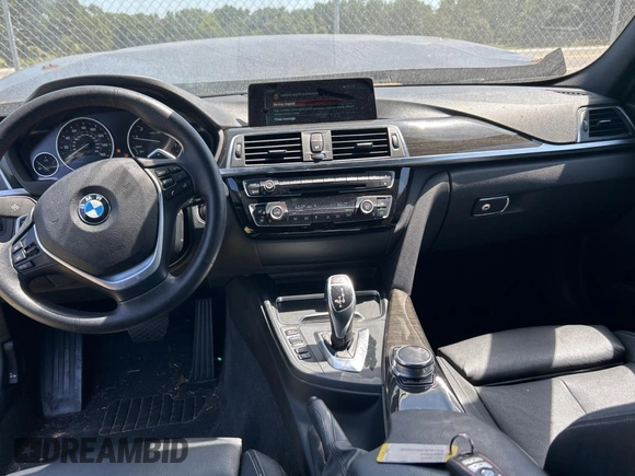 2017 BMW 3 Series 330i xDrive with VIN WBA8K3C38HA022948, listed as a Copart auction lot 55524325 with 34,232 mi miles and Clean Title. Bid and sale history available at carsss.com. Image 9.