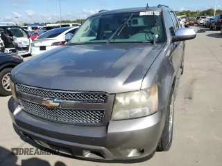 2008 Chevrolet Avalanche LTZ with VIN 3GNFK12398G261286, listed as a Copart auction lot 75124334 with Not Provided miles and Salvage Title. Bid and sale history available at DreamBid. Image 5.